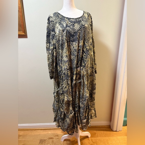 Comfy USA snakeprint mesh  euro design long dress gray sz 3X - Picture 1 of 5